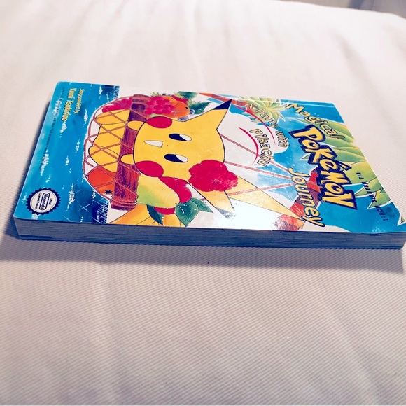 Rare A Party with Pikachu Magical Pokémon Journey Adventure Yumi Tsukirino Book - Picture 4 of 4